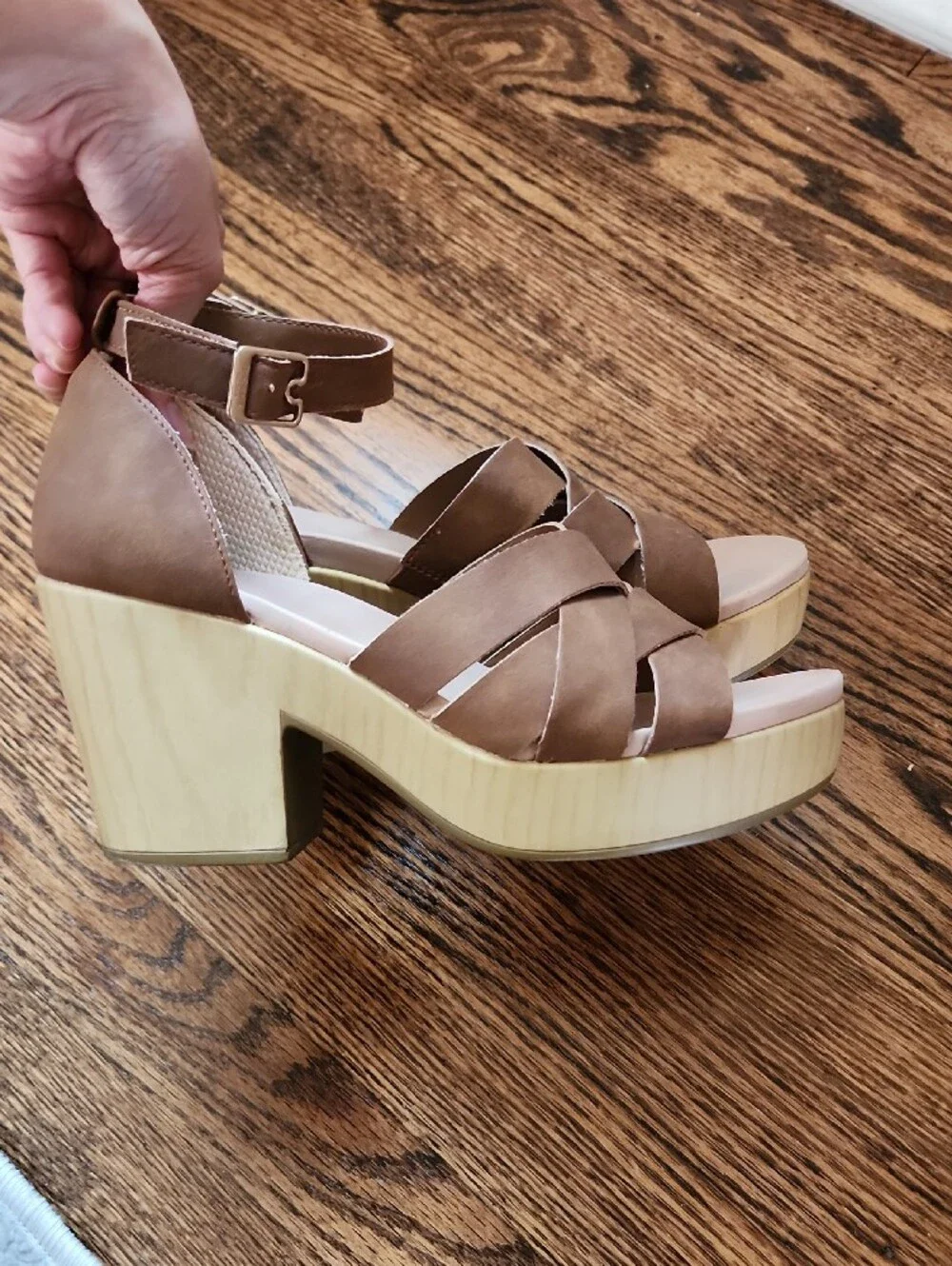Dr. Scholls super cute